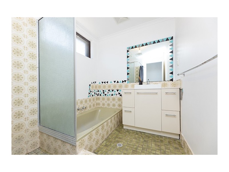 8 Grevillea Way, Heathridge WA 6027