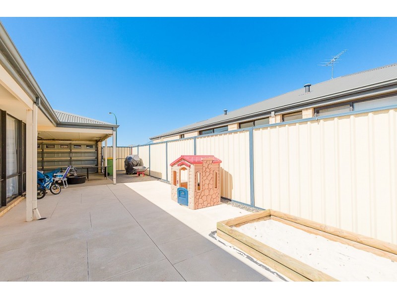 82 Centennial Avenue, Bertram WA 6167