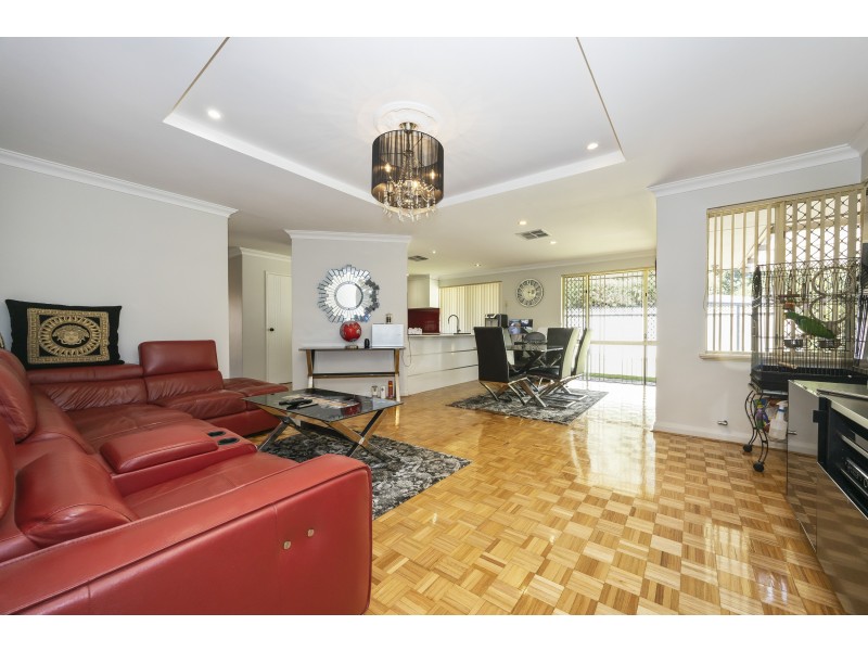 18 Silkwood Way, Beechboro WA 6063