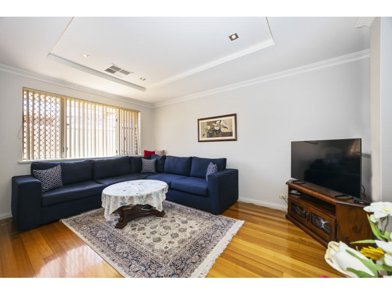 18 Silkwood Way, Beechboro WA 6063