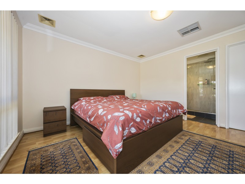 18 Silkwood Way, Beechboro WA 6063