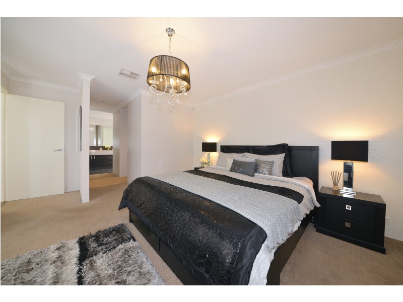 12 Solander Street, Harrisdale WA 6112