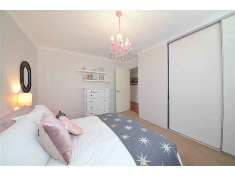 12 Solander Street, Harrisdale WA 6112