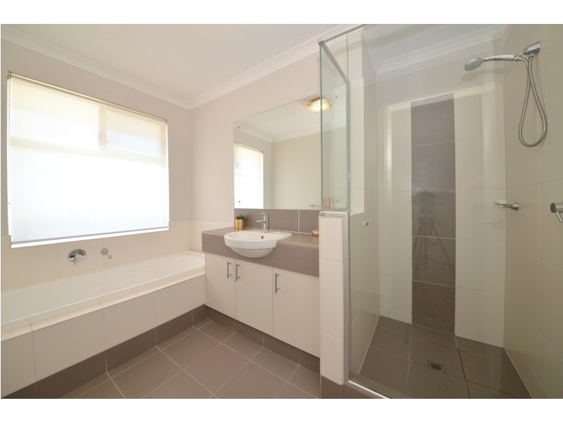 12 Solander Street, Harrisdale WA 6112