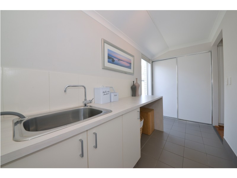 12 Solander Street, Harrisdale WA 6112