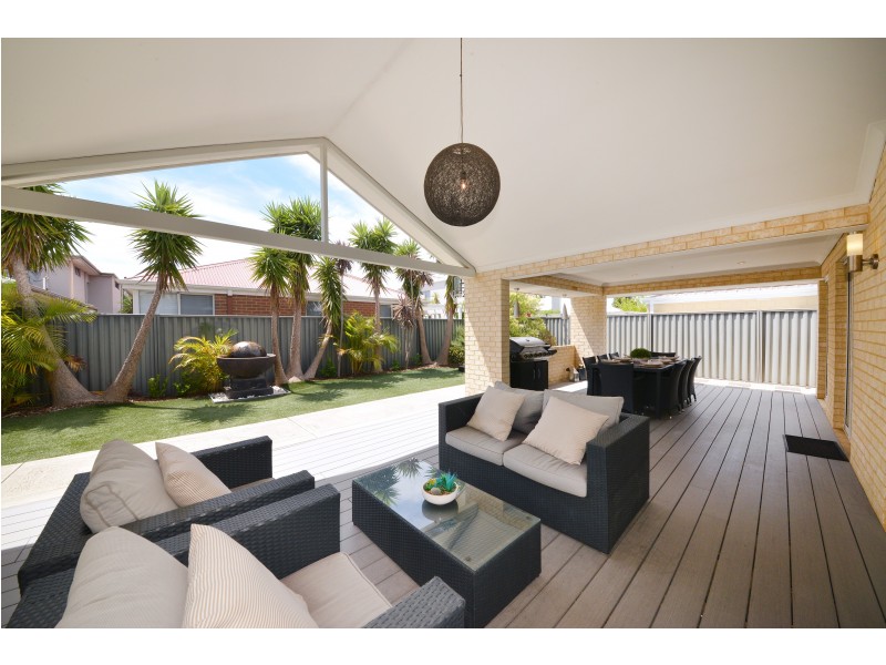 12 Solander Street, Harrisdale WA 6112