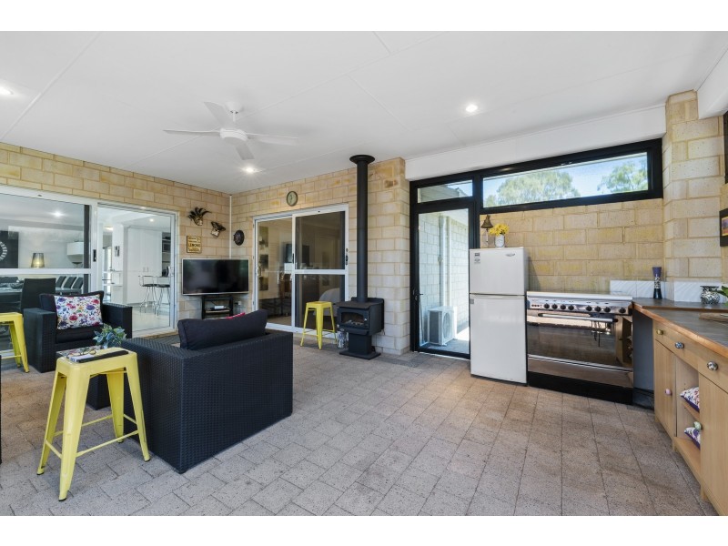 6A Brockman Street, Falcon WA 6210