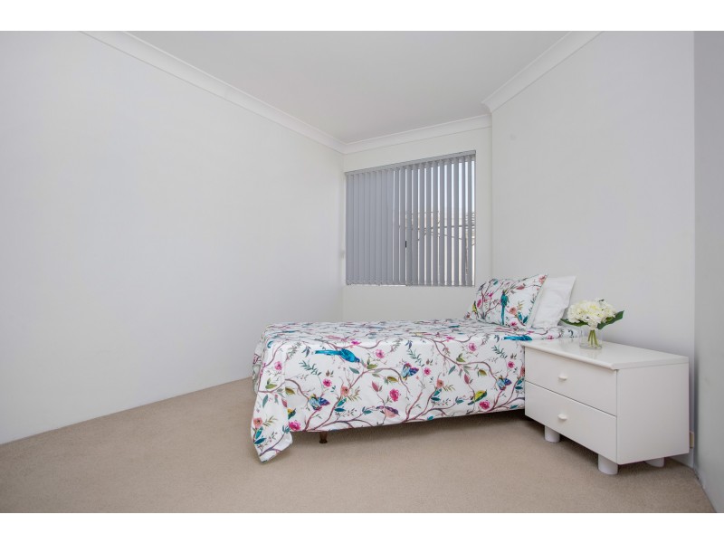 9/19 Flora Terrace, Watermans Bay WA 6020