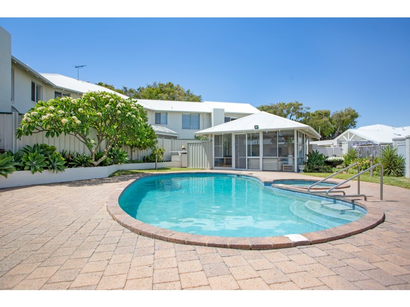 9/19 Flora Terrace, Watermans Bay WA 6020