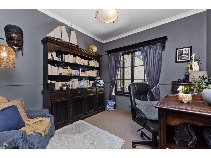 44 Trenant Park Gardens, Golden Bay WA 6174