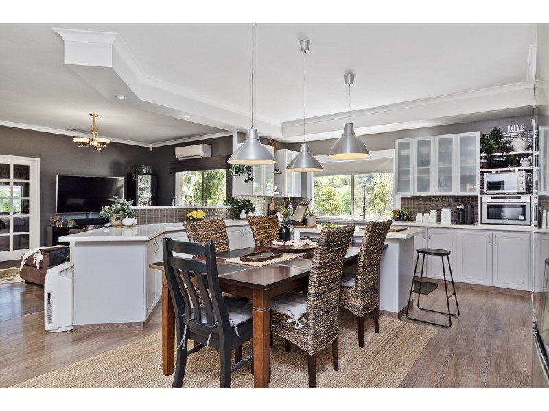 44 Trenant Park Gardens, Golden Bay WA 6174