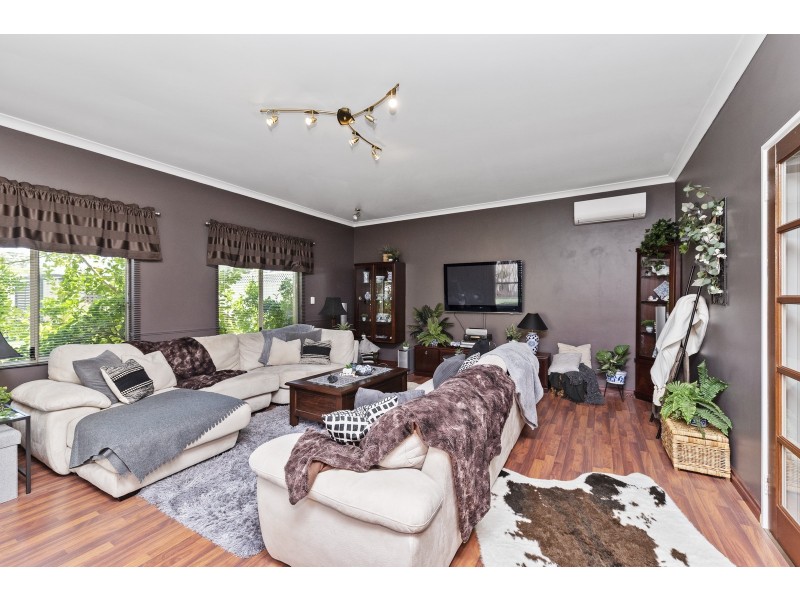 44 Trenant Park Gardens, Golden Bay WA 6174