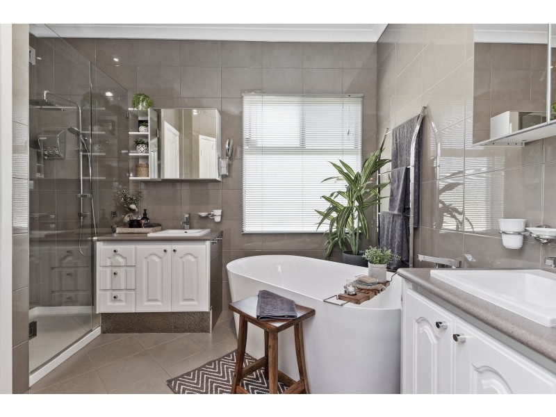 44 Trenant Park Gardens, Golden Bay WA 6174