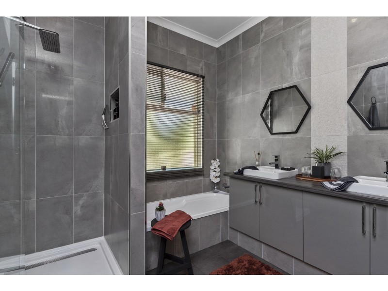 44 Trenant Park Gardens, Golden Bay WA 6174