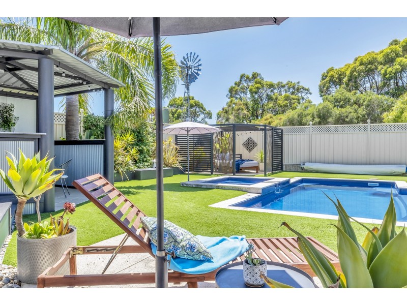 44 Trenant Park Gardens, Golden Bay WA 6174