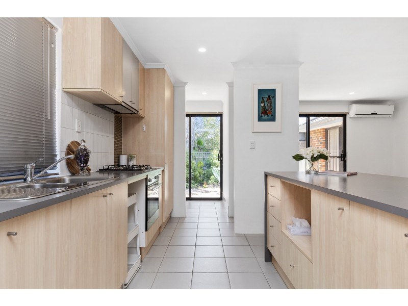 3/1 Mariners Cove Drive, Dudley Park WA 6210