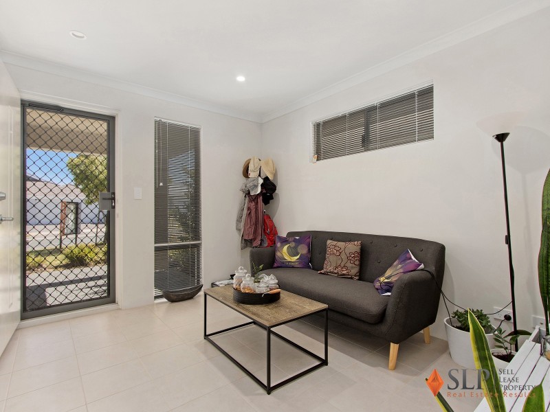 76 Adelong Avenue, Golden Bay WA 6174