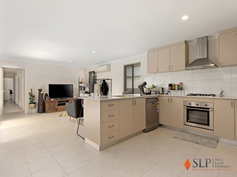 76 Adelong Avenue, Golden Bay WA 6174