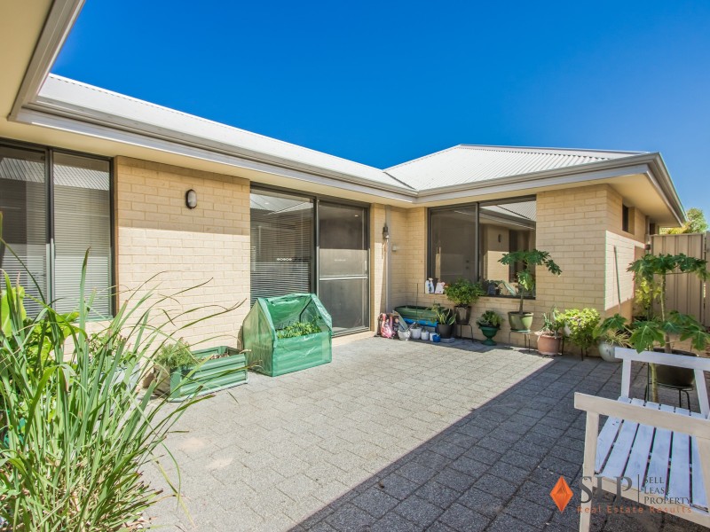 76 Adelong Avenue, Golden Bay WA 6174
