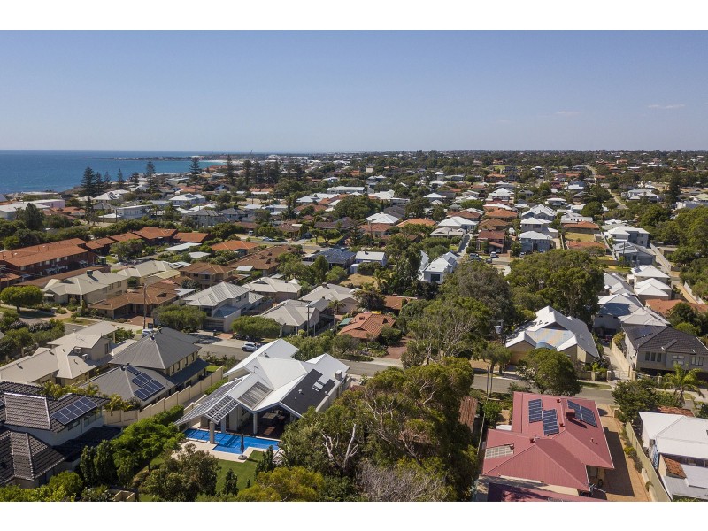 48 Margaret Street, Watermans Bay WA 6020