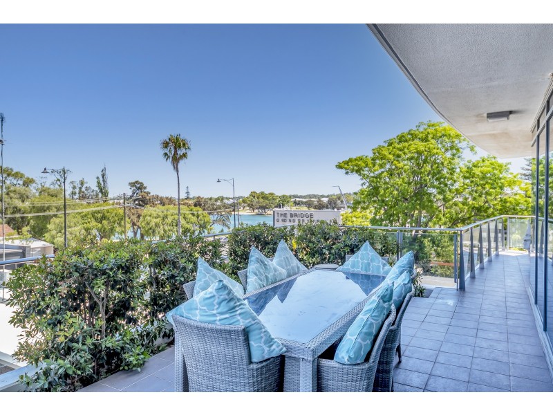 1/1 Barracks Lane, Mandurah WA 6210