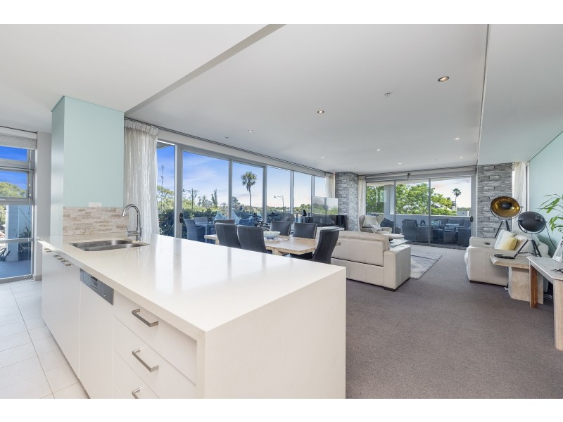 1/1 Barracks Lane, Mandurah WA 6210
