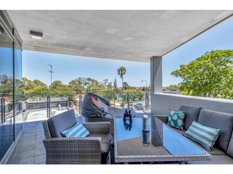 1/1 Barracks Lane, Mandurah WA 6210