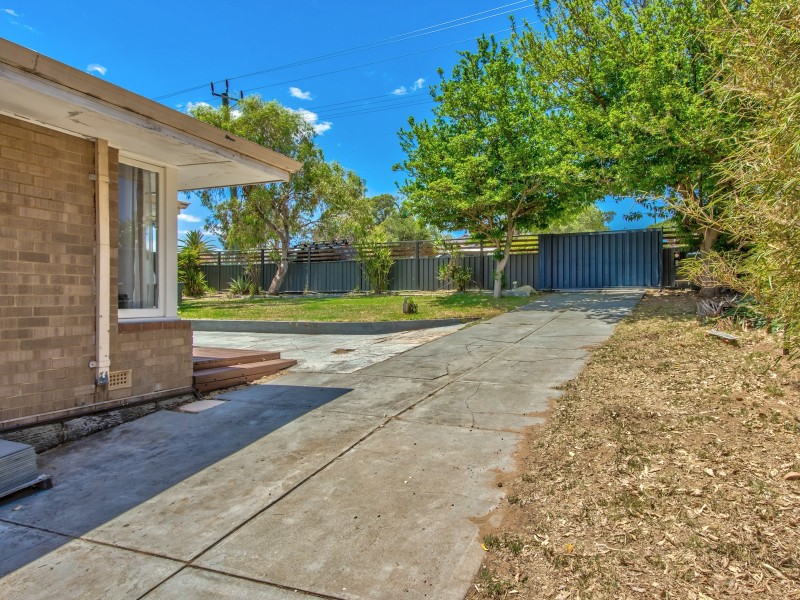 81 Orelia Avenue, Orelia WA 6167