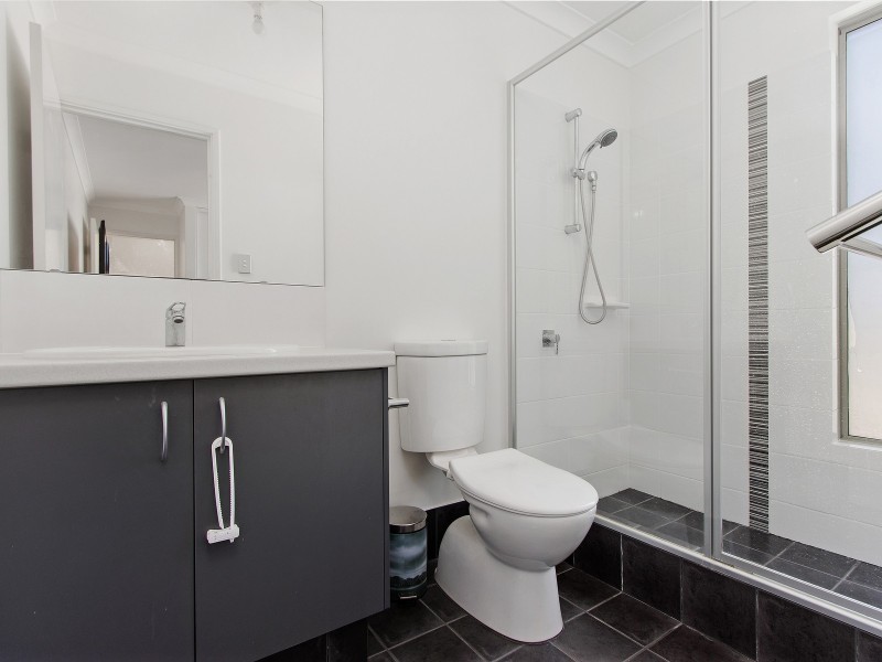 87 Bellas Circuit, Piara Waters WA 6112