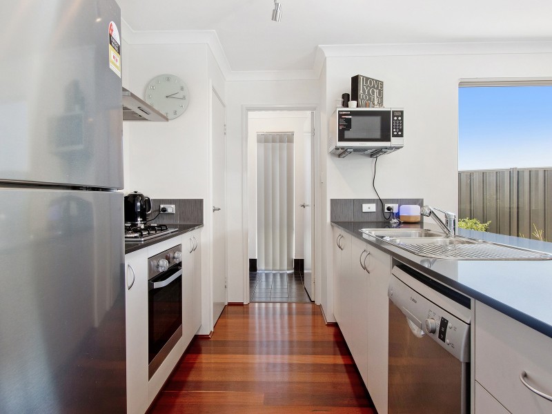 87 Bellas Circuit, Piara Waters WA 6112