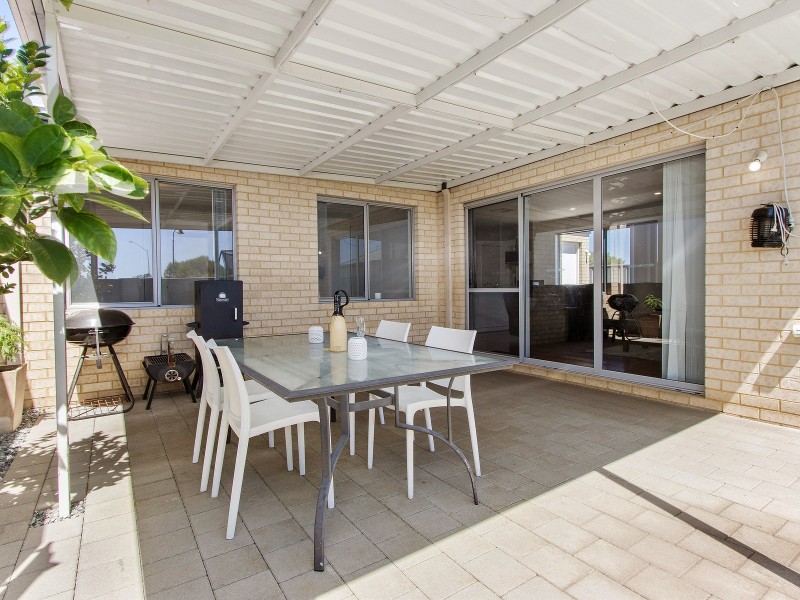 87 Bellas Circuit, Piara Waters WA 6112