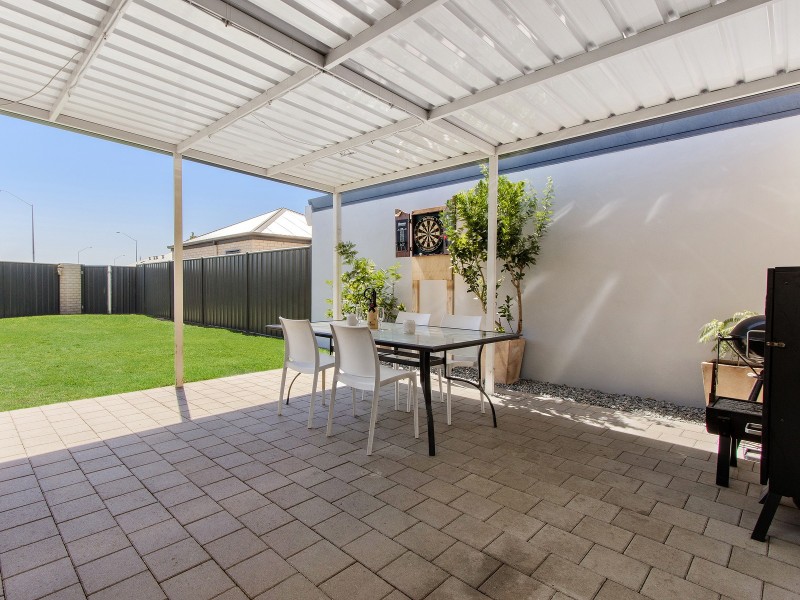 87 Bellas Circuit, Piara Waters WA 6112