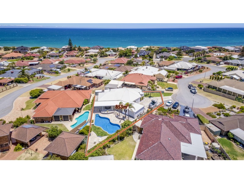 4 Galleon Close, Halls Head WA 6210