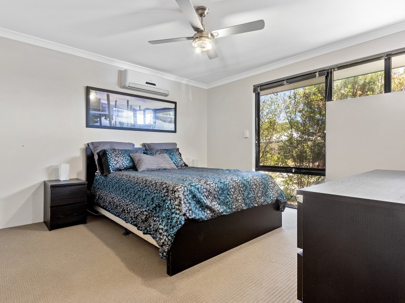 6 Dewsbury Drive, Bertram WA 6167