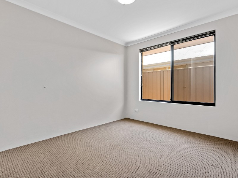 6 Dewsbury Drive, Bertram WA 6167