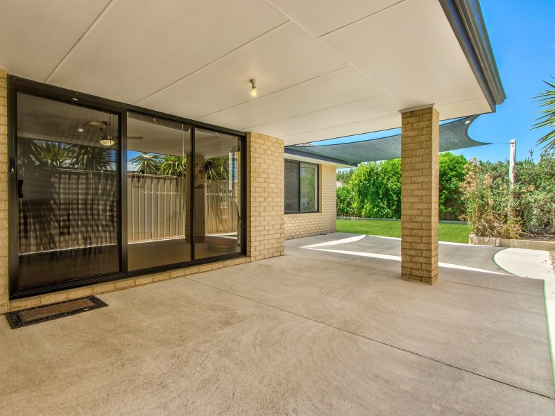 6 Dewsbury Drive, Bertram WA 6167