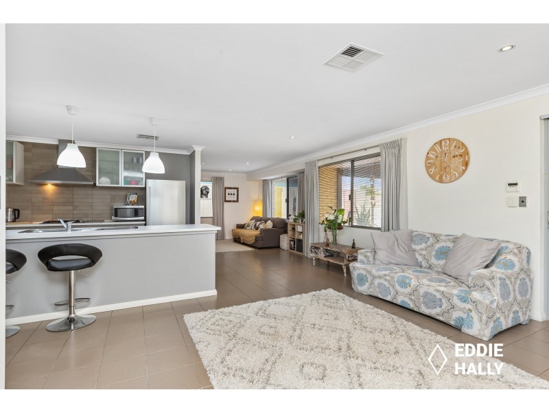 8 Burdekin Vista, Hammond Park WA 6164