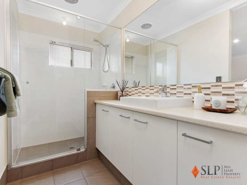 28 Gamboge Avenue, Karnup WA 6176