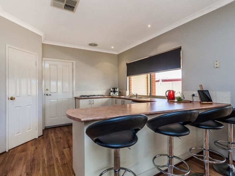 5 Westmoreland Circle, Bertram WA 6167