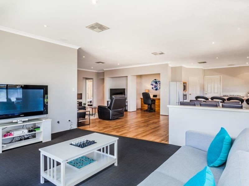 5 Westmoreland Circle, Bertram WA 6167