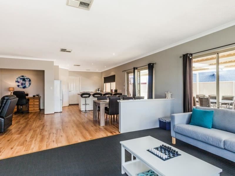 5 Westmoreland Circle, Bertram WA 6167
