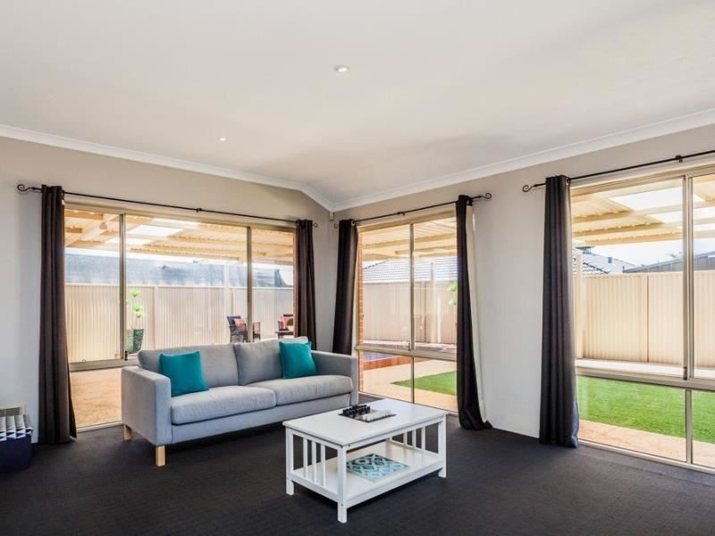 5 Westmoreland Circle, Bertram WA 6167