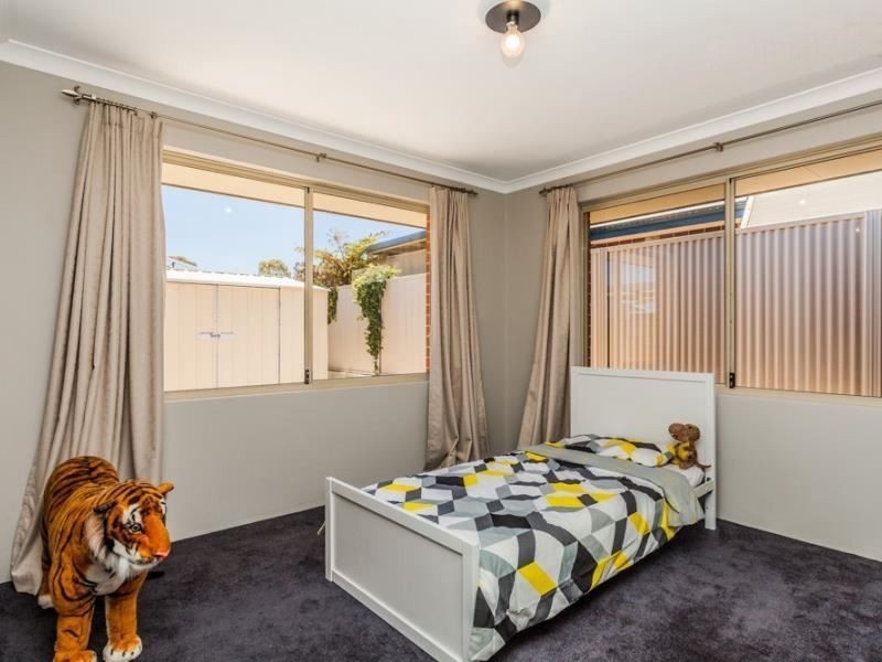 5 Westmoreland Circle, Bertram WA 6167