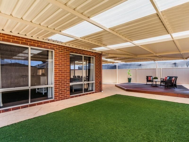 5 Westmoreland Circle, Bertram WA 6167