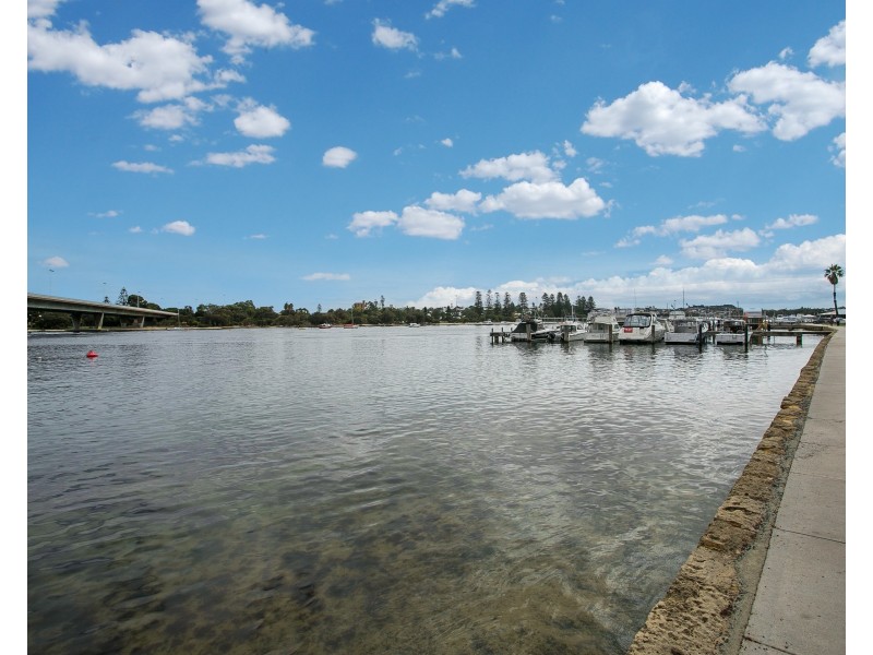 7/3 Silas Street, East Fremantle WA 6158