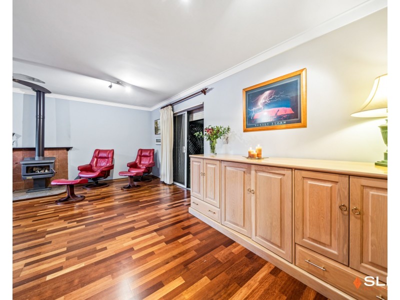 5 Hennessy Avenue, Orelia WA 6167