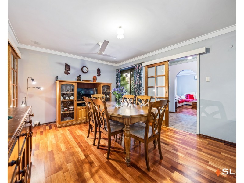 5 Hennessy Avenue, Orelia WA 6167