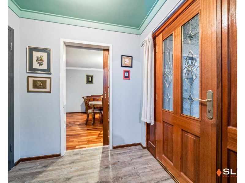 5 Hennessy Avenue, Orelia WA 6167