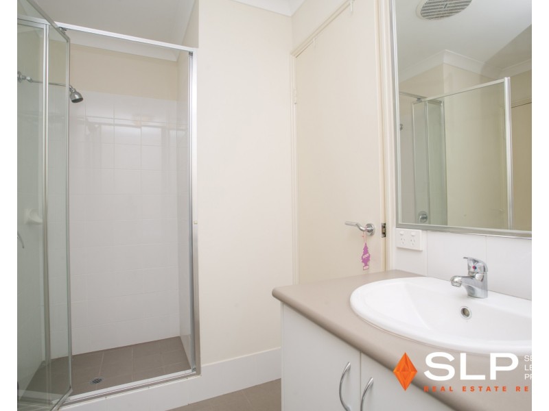 2/1 Desertpea Road, Beeliar WA 6164