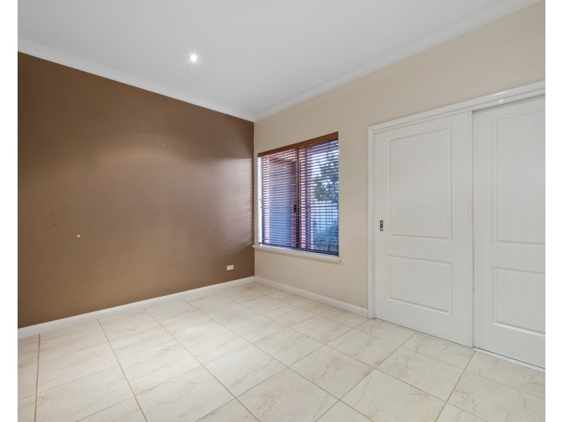 7 Castaway Cove, Halls Head WA 6210